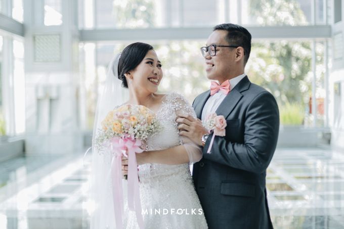 From Ricky & Desti Holy Matrimony by Skenoo Hall Emporium Pluit by IKK Wedding - 002 From Ricky & Desti Holy Matrimony by Skenoo Hall Emporium Pluit by IKK Wedding - 002