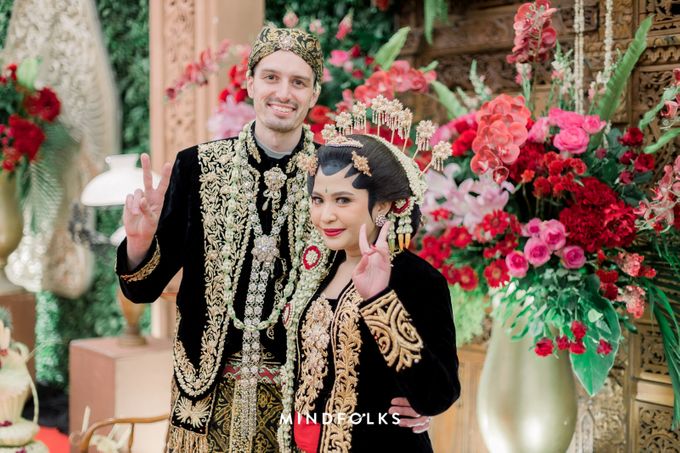 The Wedding of Britta & Adam by Menara Mandiri by IKK Wedding - 001 The Wedding of Britta & Adam by Menara Mandiri by IKK Wedding - 001