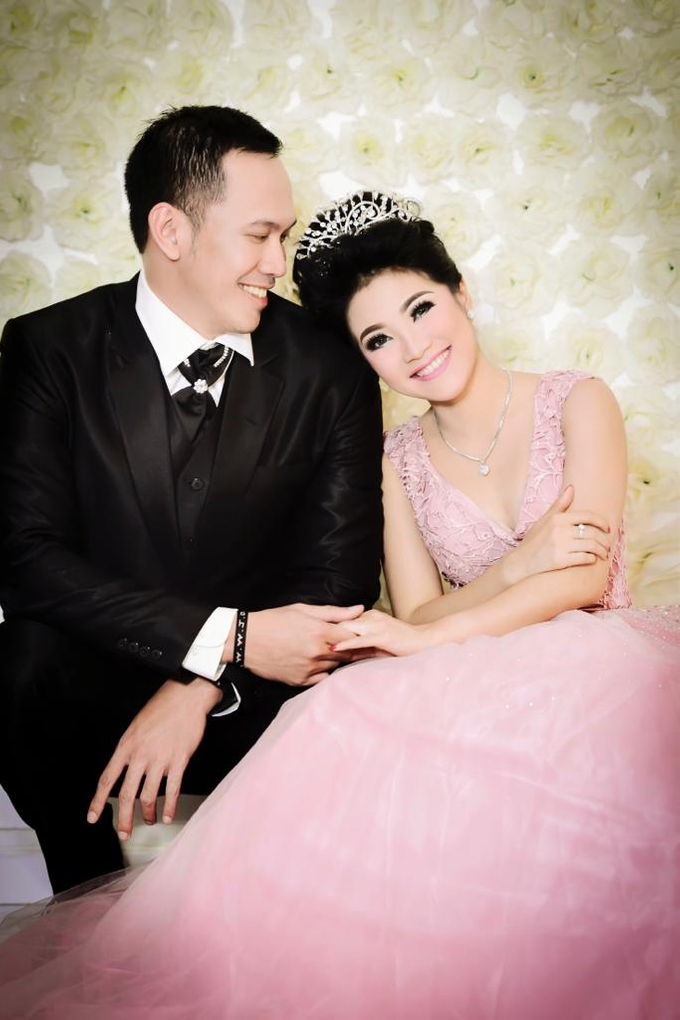 STUDIO JCL by JCL FOTO BRIDAL SALON - 010 STUDIO JCL by JCL FOTO BRIDAL SALON - 010