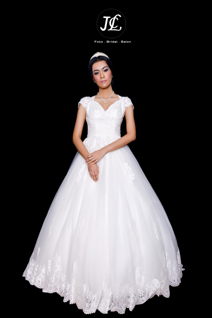 WEDDING GOWN IV by JCL FOTO BRIDAL SALON - 002 WEDDING GOWN IV by JCL FOTO BRIDAL SALON - 002