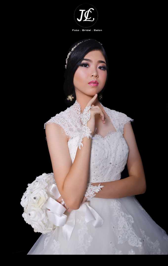 WEDDING GOWN XXXII by JCL FOTO BRIDAL SALON - 003 WEDDING GOWN XXXII by JCL FOTO BRIDAL SALON - 003