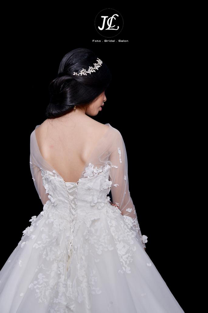 WEDDING GOWN XXXVIII by JCL FOTO BRIDAL SALON - 002 WEDDING GOWN XXXVIII by JCL FOTO BRIDAL SALON - 002