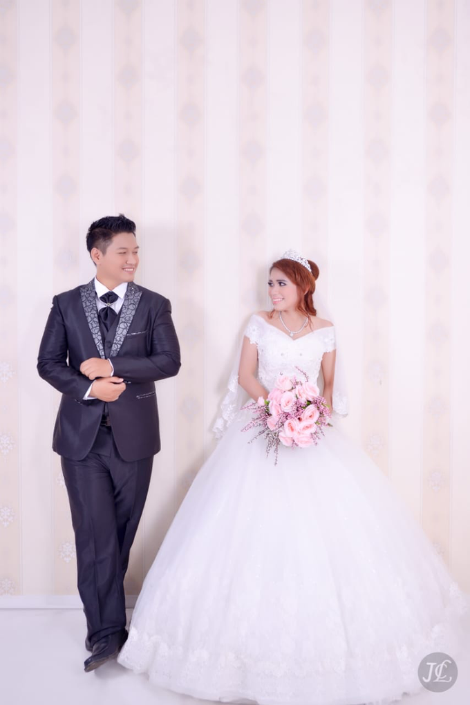 PREWEDDING INDOOR VERONICA & FEBRIANT by JCL FOTO BRIDAL SALON - 005 PREWEDDING INDOOR VERONICA & FEBRIANT by JCL FOTO BRIDAL SALON - 005