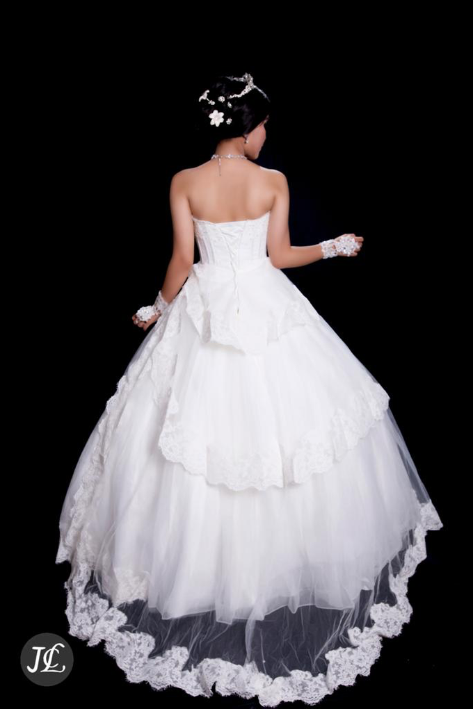 WEDDING GOWN 43 by JCL FOTO BRIDAL SALON - 002 WEDDING GOWN 43 by JCL FOTO BRIDAL SALON - 002