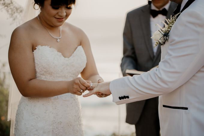 Intimate Sunset Wedding of Caleb & Jeannie by AKSA Creative - 012 Intimate Sunset Wedding of Caleb & Jeannie by AKSA Creative - 012