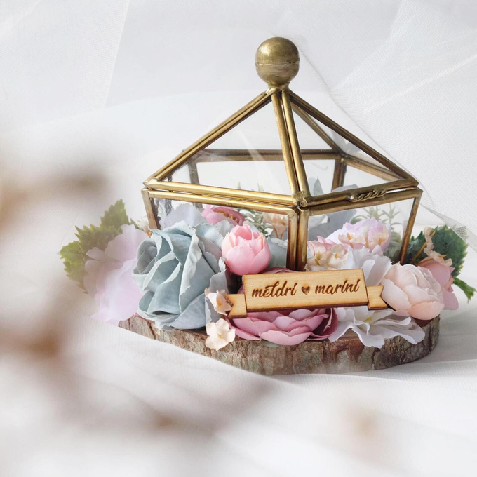 Pentagon Ring Bearer for Meldri & Marini by Jeestudio Id - 006 Pentagon Ring Bearer for Meldri & Marini by Jeestudio Id - 006