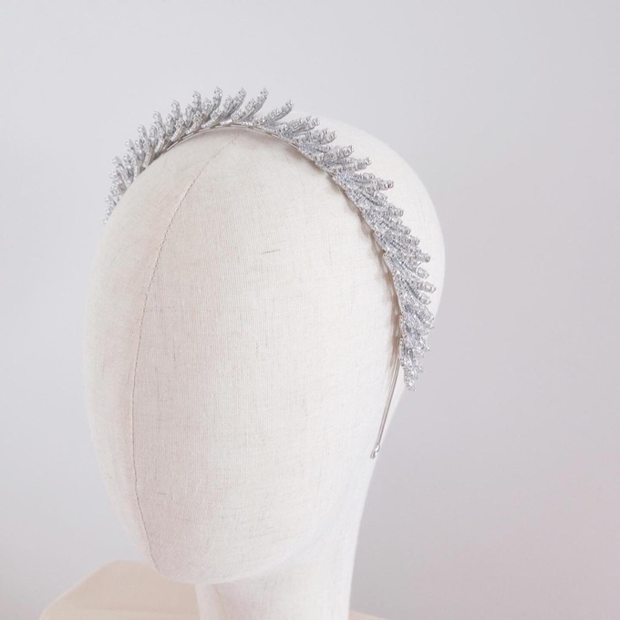 RENT 50% OFF - Diamond Hairpiece (DH-3704) by Jeestudio Id - 004 RENT 50% OFF - Diamond Hairpiece (DH-3704) by Jeestudio Id - 004