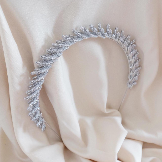 RENT 50% OFF - Diamond Hairpiece (DH-3704) by Jeestudio Id - 006 RENT 50% OFF - Diamond Hairpiece (DH-3704) by Jeestudio Id - 006