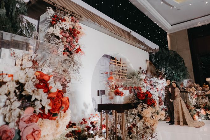 Maudy & Christian Engagement Decoration at Trans Luxury Hotel Ballroom by Valentine Wedding Decoration - 047 Maudy & Christian Engagement Decoration at Trans Luxury Hotel Ballroom by Valentine Wedding Decoration - 047