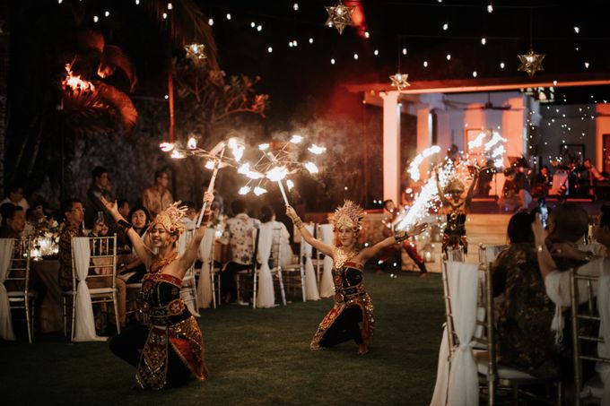 Wedding day of Jeffry & Kathrin at The Ungasan Uluwatu Bali Villas by THE UNGASAN CLIFFTOP RESORT BALI - 014