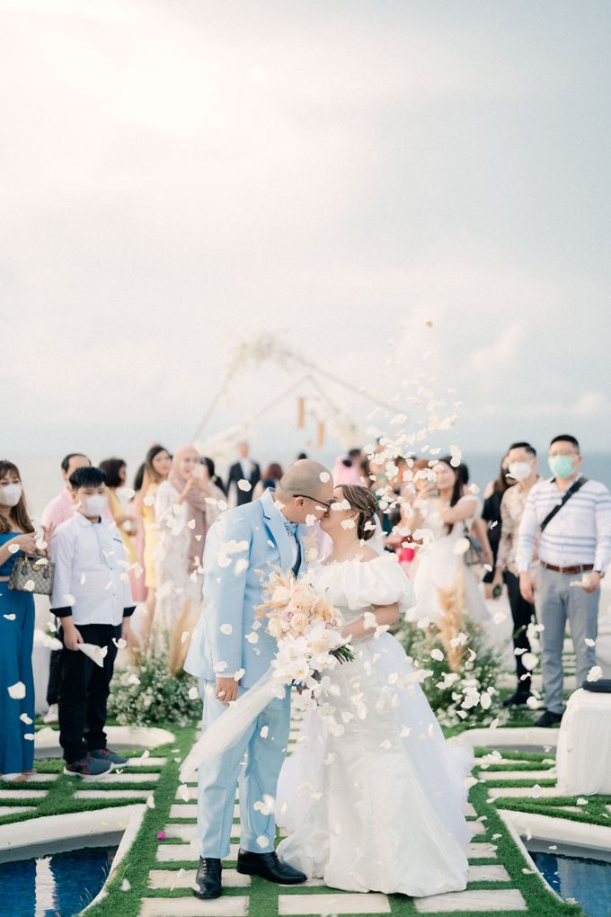 Beyond The Cliff Bali Jeffry & Fei by Vowever Wedding Planner - 023