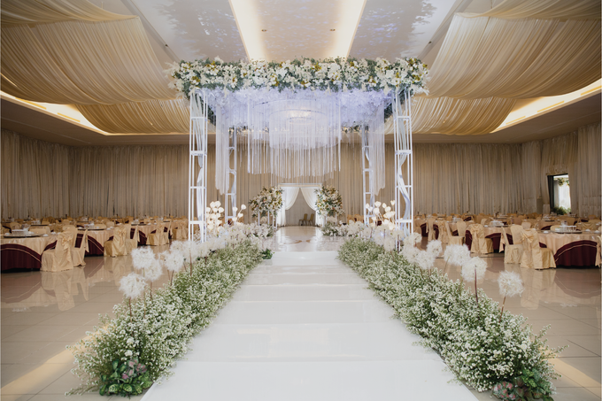 Joseph & Fitri Wedding Decoration at Graha Mekar Wangi by Valentine Wedding Decoration - 028