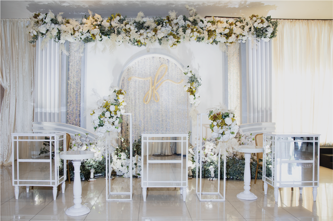 Joseph & Fitri Wedding Decoration at Graha Mekar Wangi by Valentine Wedding Decoration - 002