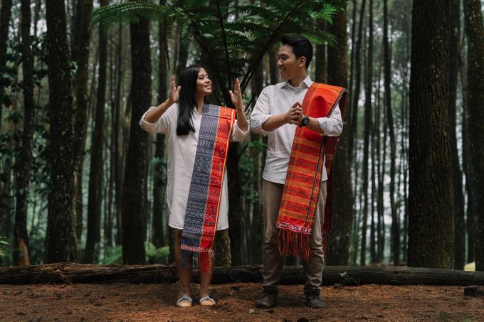 The Prewedding of Yenny & Jeffry at Suaka Elang Bogor by Warna Project - 013