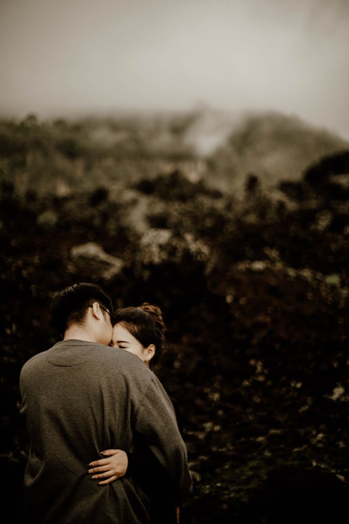 Jodie & Jennifer Pre Wedding Bali by AKSA Creative - 048