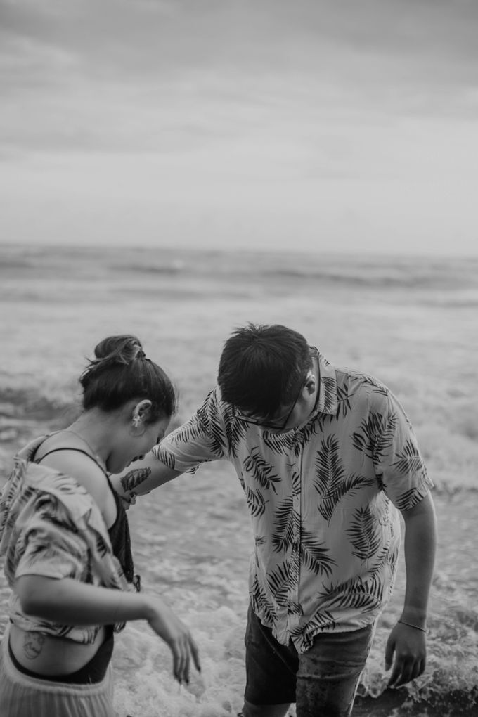 Jodie & Jennifer Pre Wedding Bali by AKSA Creative - 018