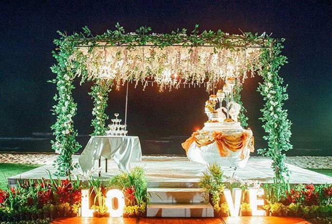 Stage For Wedding by Dekor Indonesia - 002 Stage For Wedding by Dekor Indonesia - 002