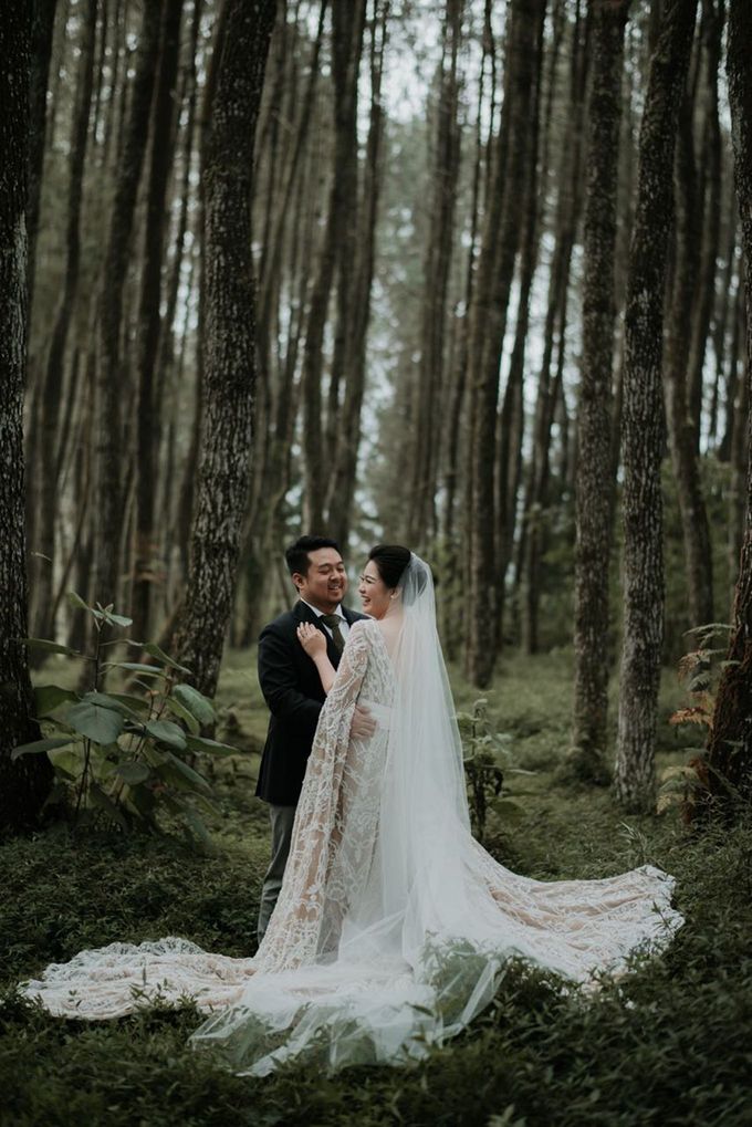 Eliza & Steven Wedding by Pine Hill Cibodas - 007 Eliza & Steven Wedding by Pine Hill Cibodas - 007