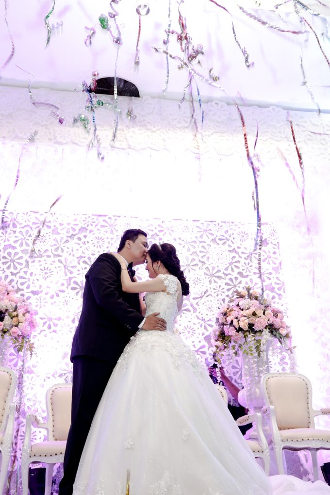 Herry & Krisma Wedding Day by Lamore Pictures - 008 Herry & Krisma Wedding Day by Lamore Pictures - 008