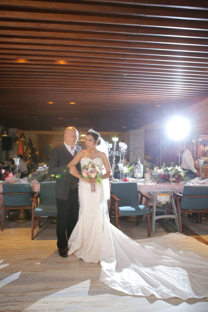 The Wedding Of Reyni & Vincent by Vasa Hotel Surabaya - 011 The Wedding Of Reyni & Vincent by Vasa Hotel Surabaya - 011