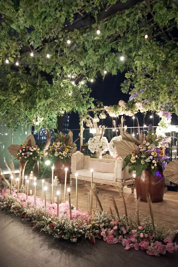 Nadya & darian decoration Wedding by Our Wedding & Event Organizer - 027 Nadya & darian decoration Wedding by Our Wedding & Event Organizer - 027