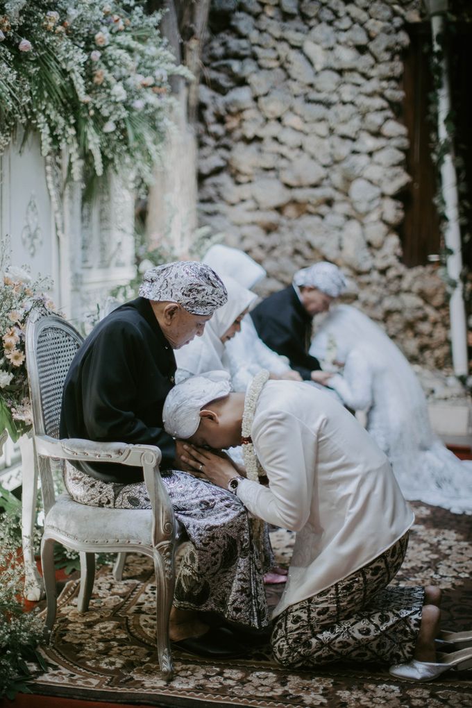 Wedding of Agung & Nia by Overjoyed Wedding Planner & Organizer - 017 Wedding of Agung & Nia by Overjoyed Wedding Planner & Organizer - 017
