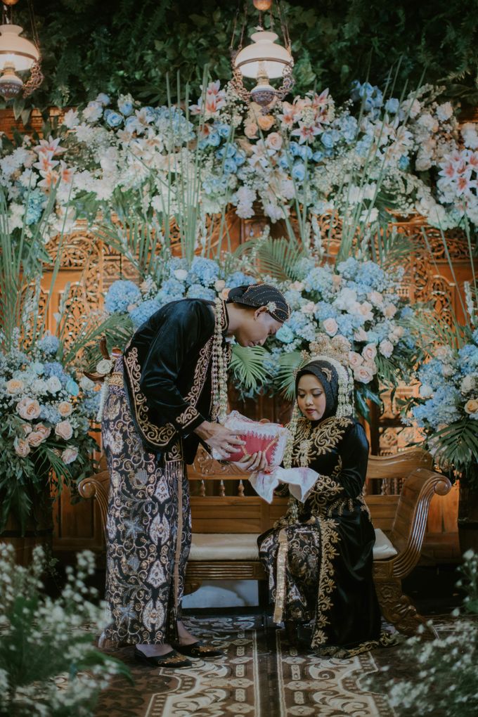 Wedding of Agung & Nia by Overjoyed Wedding Planner & Organizer - 038