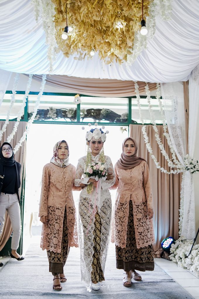 Pernikahan Dewi dan Boy by Monata Wedding Organizer - 007 Pernikahan Dewi dan Boy by Monata Wedding Organizer - 007