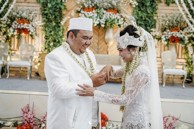 Pernikahan Dewi dan Boy by Monata Wedding Organizer - 013 Pernikahan Dewi dan Boy by Monata Wedding Organizer - 013