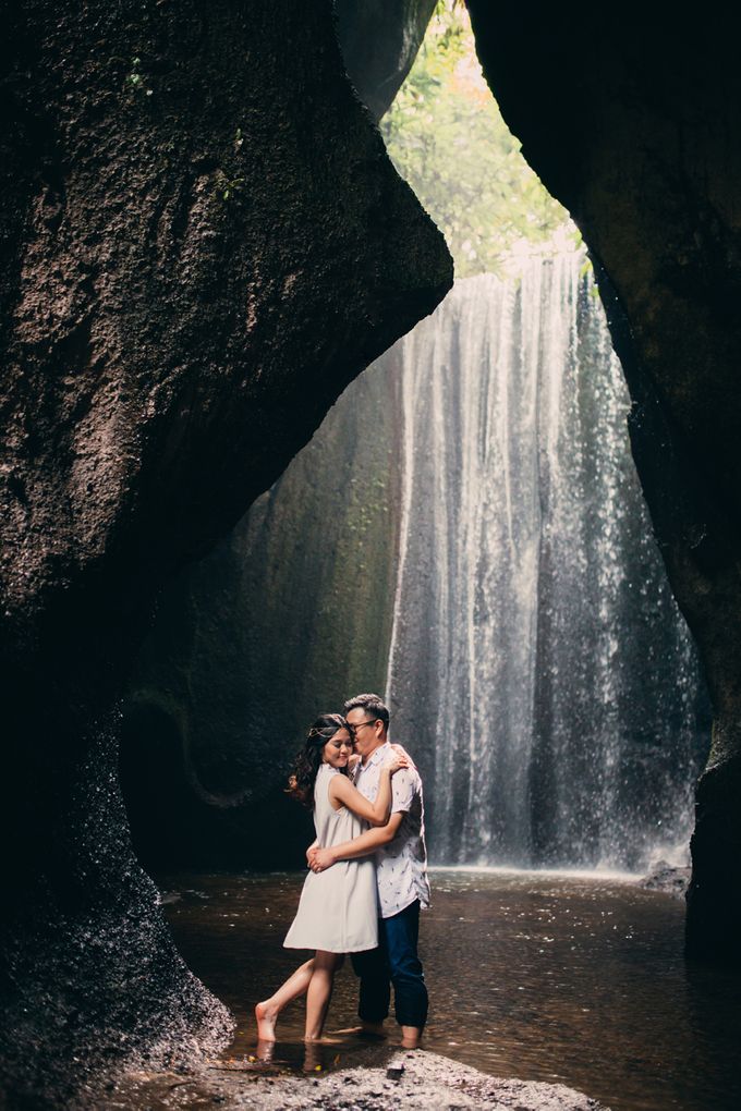 Enchanting Waterfall Session in Bali by FIRE, WOOD & EARTH - 005