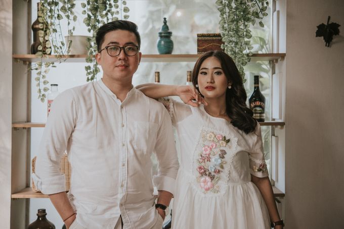 The Prewedding of Andari & Fath at Wildflower Studio by Warna Project - 001 The Prewedding of Andari & Fath at Wildflower Studio by Warna Project - 001