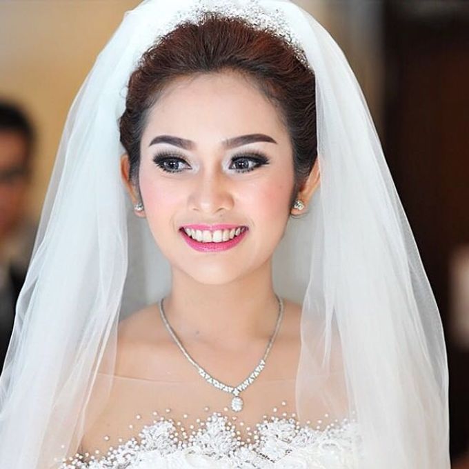 Wedding Makeup Hairdo and Family Makeup Hairdo by Ira Makeup Artist - 013