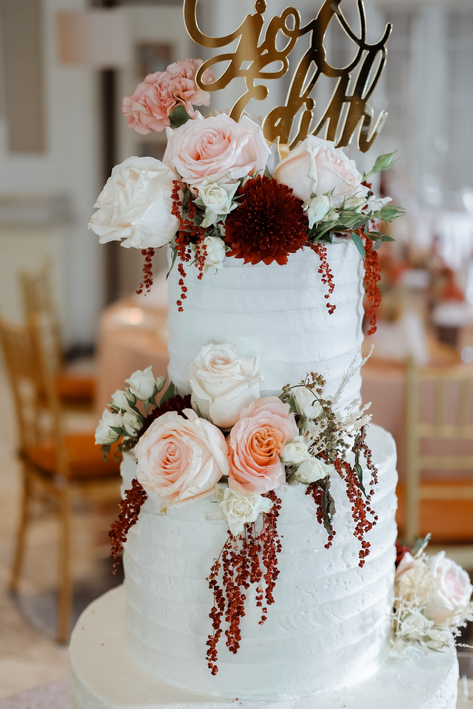 The Wedding of Giovanni & Edith  by KAIA Cakes & Co. - 006