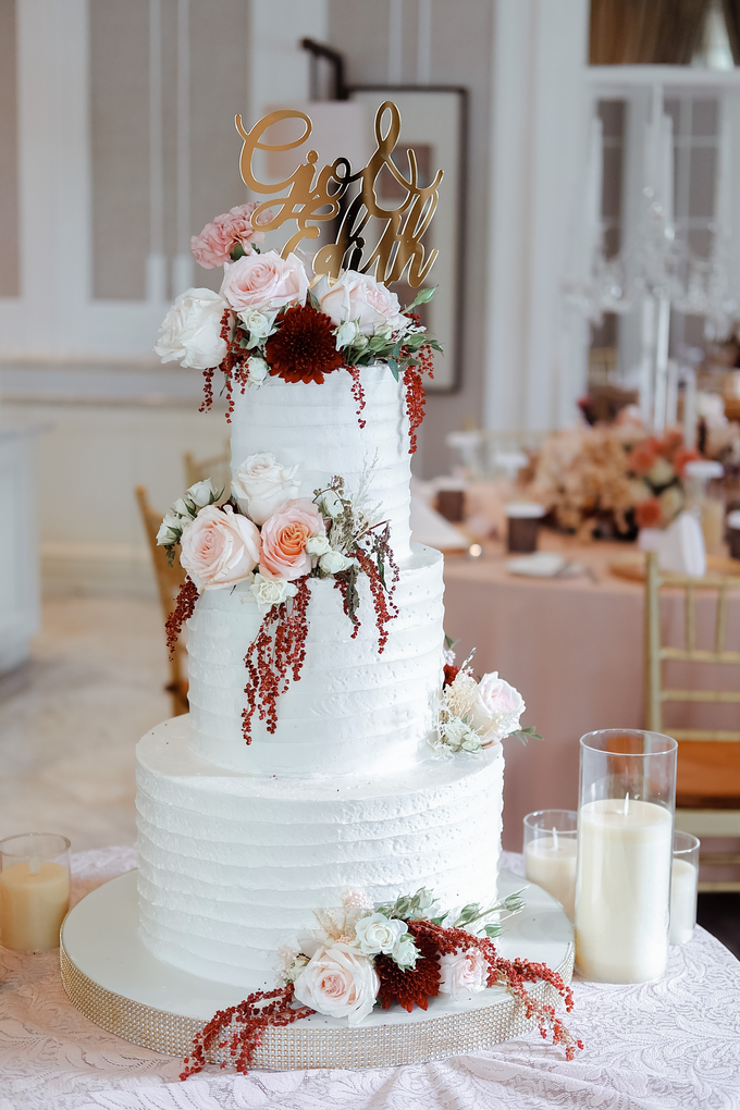 The Wedding of Giovanni & Edith  by KAIA Cakes & Co. - 010