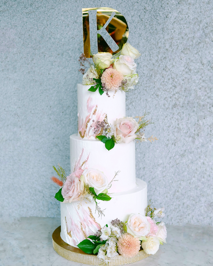 The wedding of Kevin & Dewi by KAIA Cakes & Co. - 001