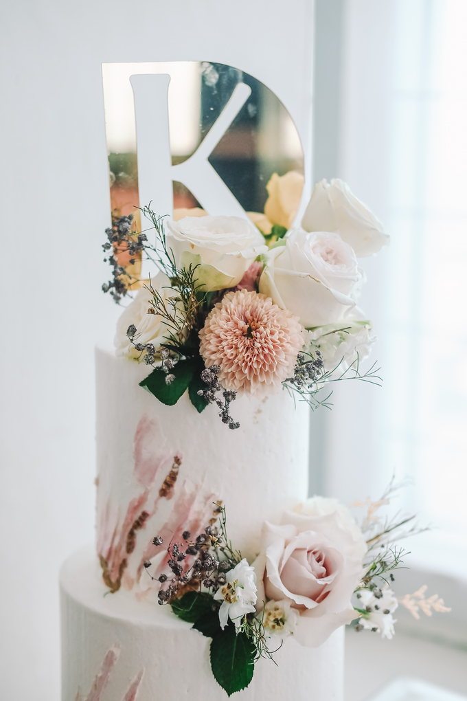 The wedding of Kevin & Dewi by KAIA Cakes & Co. - 009