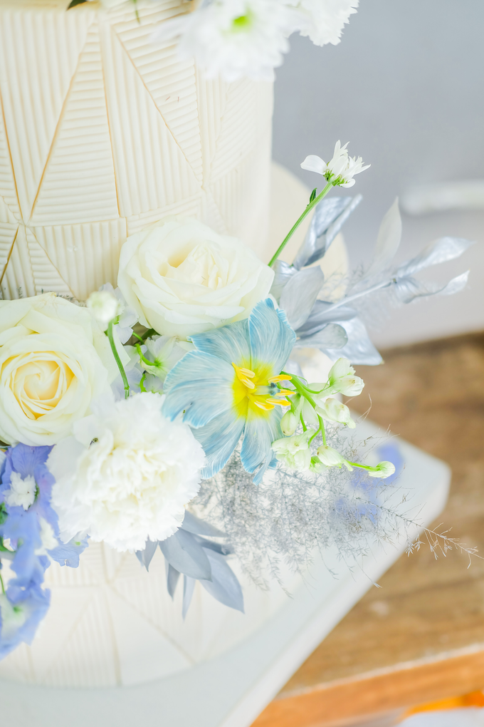 The wedding of Ferry & Kartika by KAIA Cakes & Co. - 014