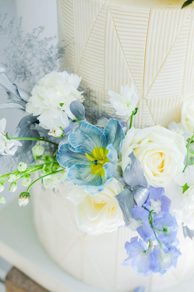 The wedding of Ferry & Kartika by KAIA Cakes & Co. - 019