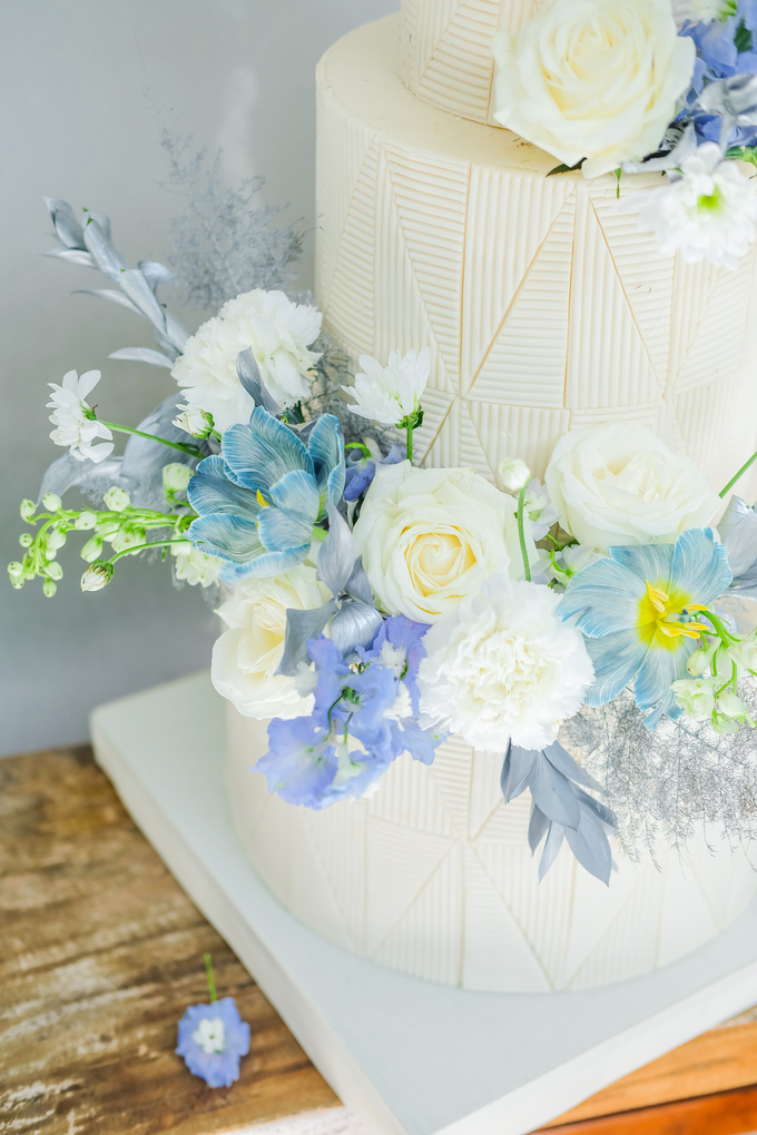 The wedding of Ferry & Kartika by KAIA Cakes & Co. - 034