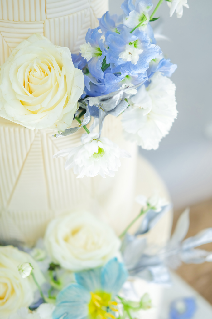 The wedding of Ferry & Kartika by KAIA Cakes & Co. - 036