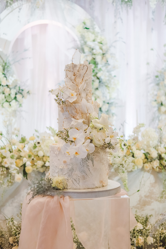 The wedding of Yos & Prisca by Hotel Indonesia Kempinski Jakarta - 002 The wedding of Yos & Prisca by Hotel Indonesia Kempinski Jakarta - 002