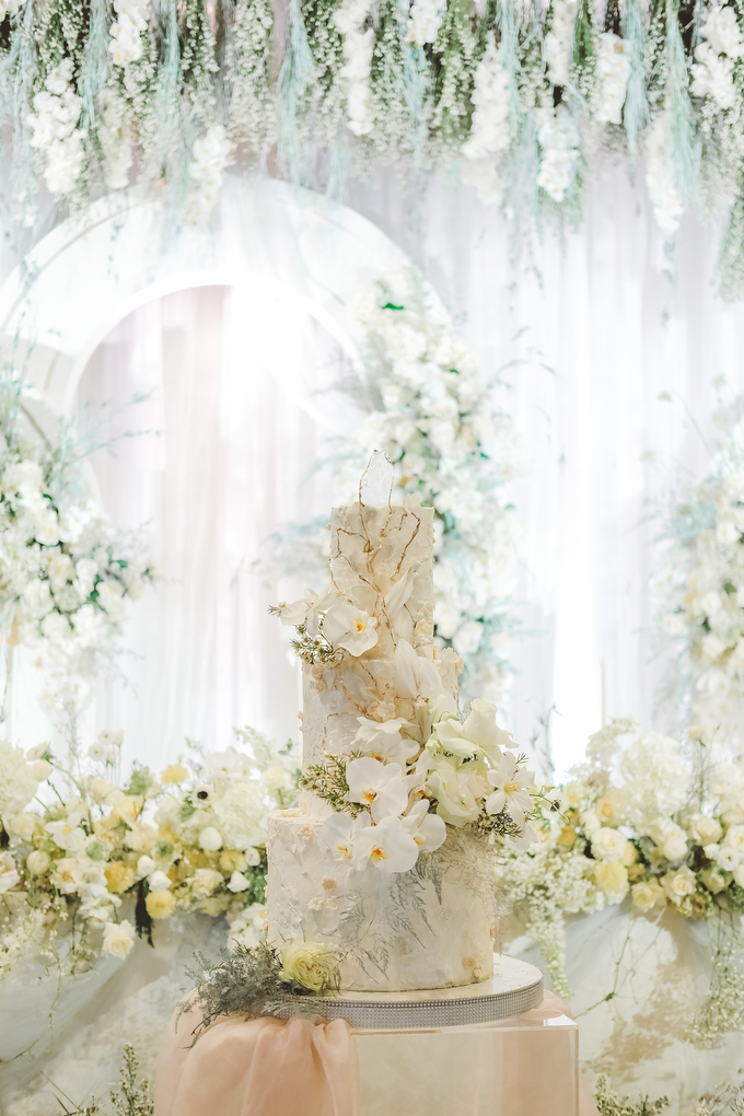 The wedding of Yos & Prisca by Hotel Indonesia Kempinski Jakarta - 013