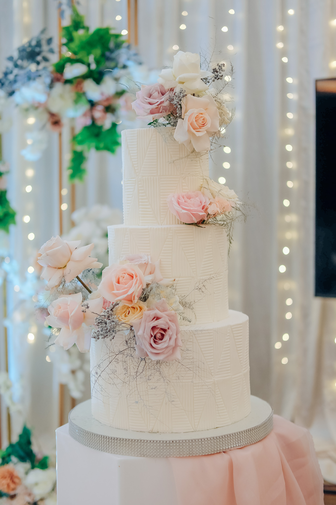 The wedding of Gerry & Verina by KAIA Cakes & Co. - 016