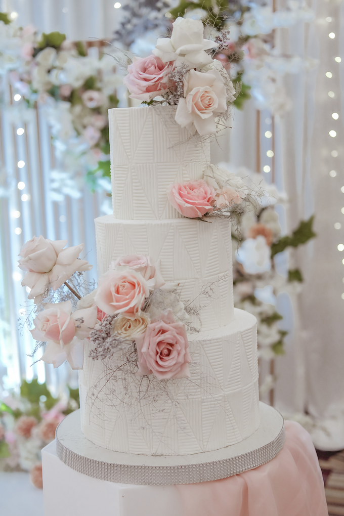 The wedding of Gerry & Verina by KAIA Cakes & Co. - 017