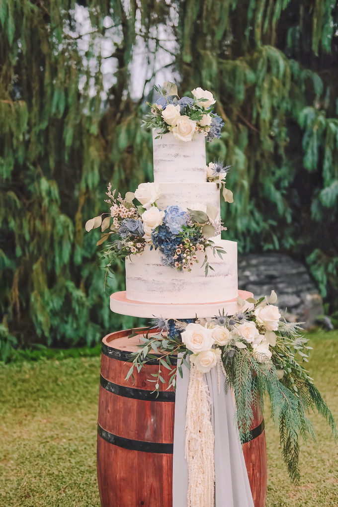 The wedding of Romy & Shanti by KAIA Cakes & Co. - 005