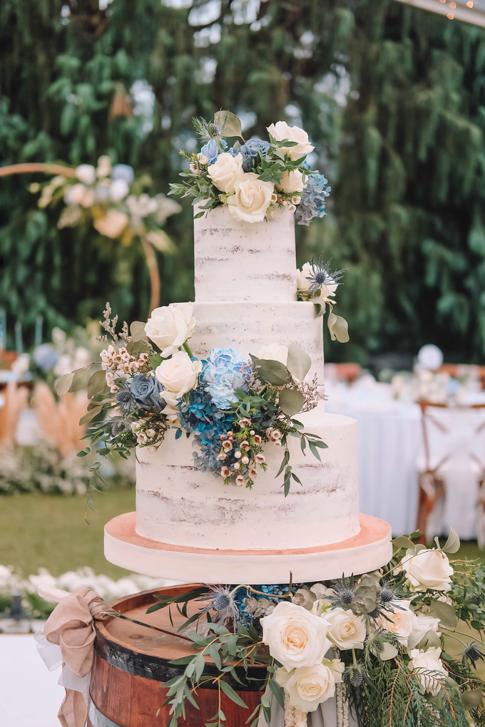 The wedding of Romy & Shanti by KAIA Cakes & Co. - 011