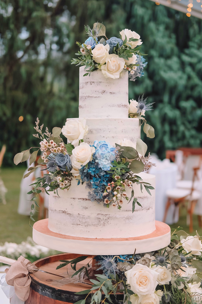 The wedding of Romy & Shanti by KAIA Cakes & Co. - 014