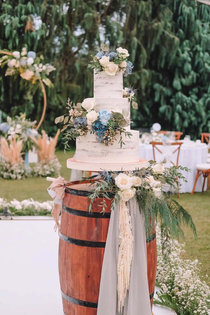 The wedding of Romy & Shanti by KAIA Cakes & Co. - 029