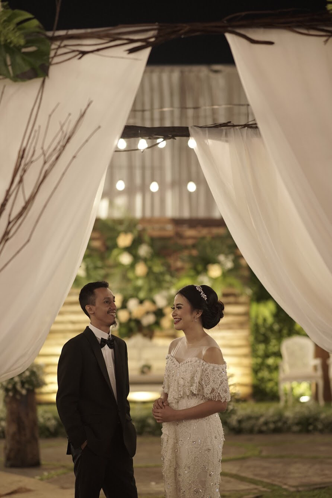 Wedding of Gharnis Athe & Tofan Permana by Barli Asmara Couture - 008 Wedding of Gharnis Athe & Tofan Permana by Barli Asmara Couture - 008