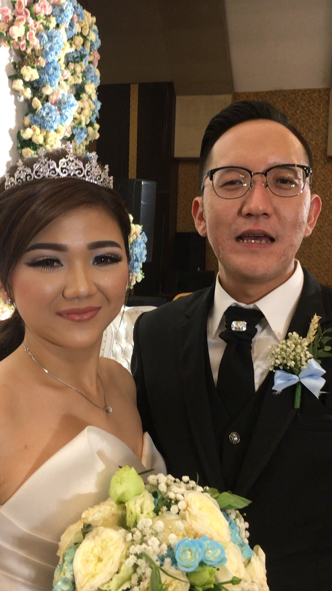 GOLDEN FLOWER HOTEL
DENI & FANI by Kaleb Music Creative - 001 GOLDEN FLOWER HOTEL
DENI & FANI by Kaleb Music Creative - 001